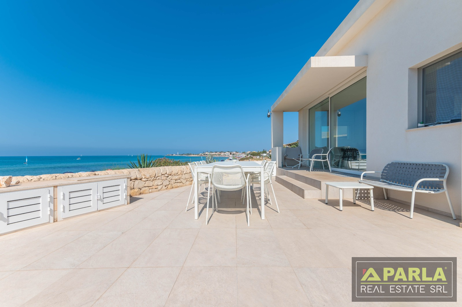 Seafront terrace